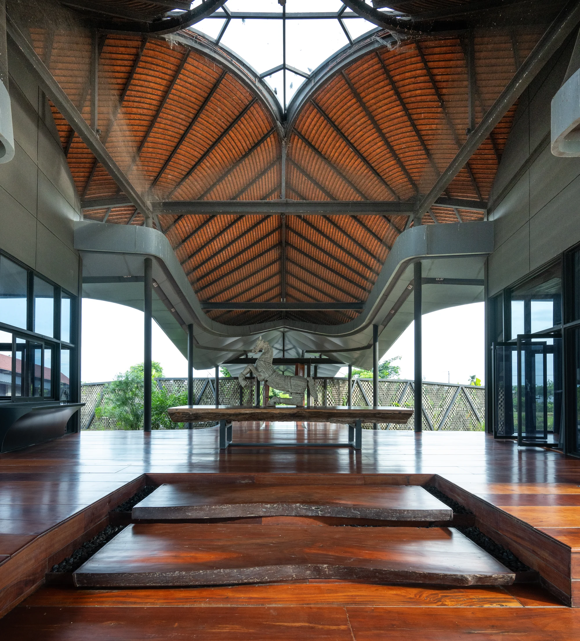 Nongchok House: built